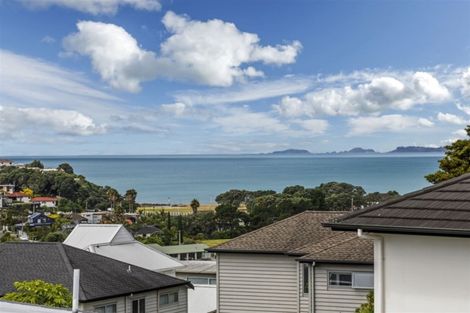 Photo of property in 1/51 East Coast Road, Milford, Auckland, 0620