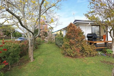 Photo of property in 9 Compass Place, Te Atatu Peninsula, Auckland, 0610