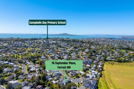 Photo of property in 7b September Place, Forrest Hill, Auckland, 0620
