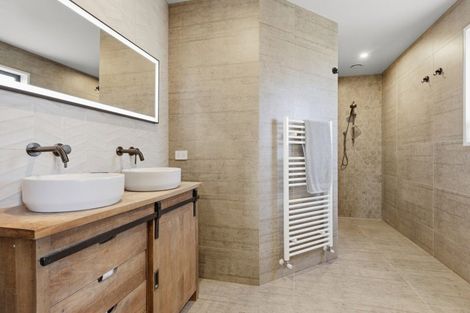 Photo of property in 206 Baker Road, Berwick Forest, Outram, 9073