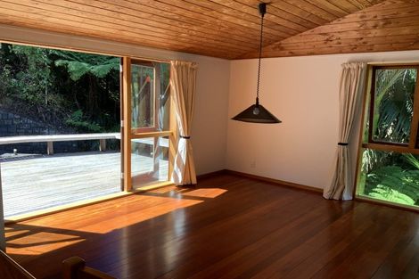 Photo of property in 44 Island Bay Road, Beach Haven, Auckland, 0626