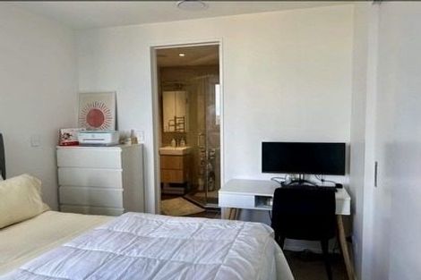 Photo of property in 301/1 Buscomb Avenue, Henderson, Auckland, 0610