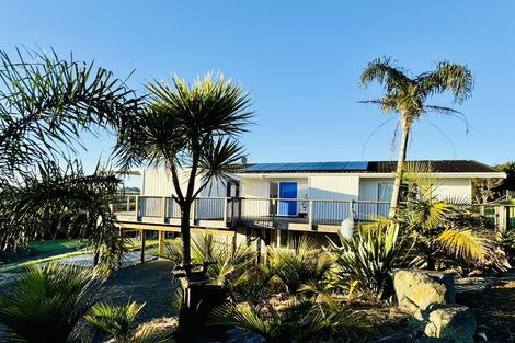 Photo of property in 89 Devich Road, Mangawhai, 0975