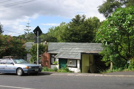 Photo of property in 184 Atkinson Road, Titirangi, Auckland, 0604