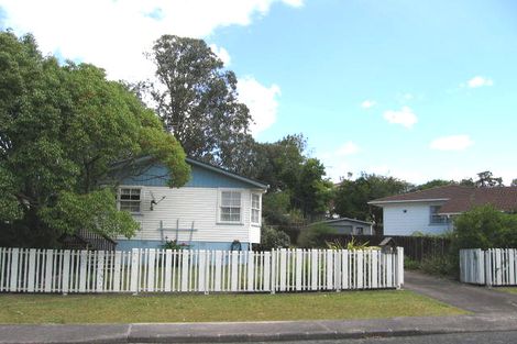 Photo of property in 24 Salamanca Road, Sunnynook, Auckland, 0620