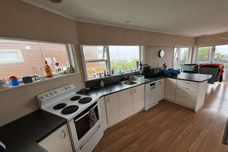 Photo of property in 8 Protea Street, Maungaraki, Lower Hutt, 5010