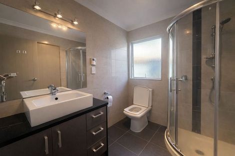 Photo of property in 22 Kestev Drive, Flat Bush, Auckland, 2016