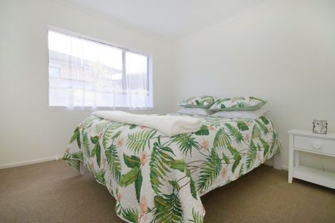 Photo of property in 8 Vintage Drive, Henderson, Auckland, 0612
