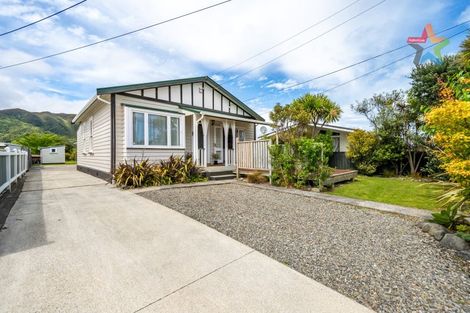 Photo of property in 40 Awamutu Grove, Waiwhetu, Lower Hutt, 5010