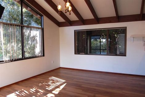 Photo of property in 27 Burns Road, Hospital Hill, Napier, 4110