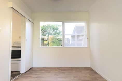 Photo of property in 1/13 Heather Place, Sunnynook, Auckland, 0620