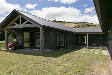 Photo of property in 25 Piro Place, Acacia Bay, Taupo, 3385