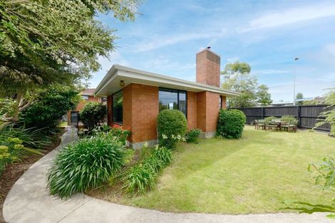 Photo of property in 198 Grimseys Road, Redwood, Christchurch, 8051