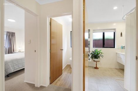 Photo of property in 2/156 Blighs Road, Strowan, Christchurch, 8052