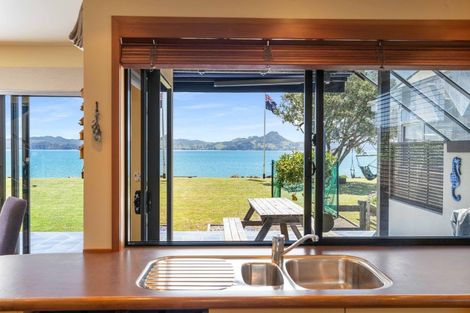 Photo of property in 125 Captain Cook Road, Cooks Beach, Whitianga, 3591