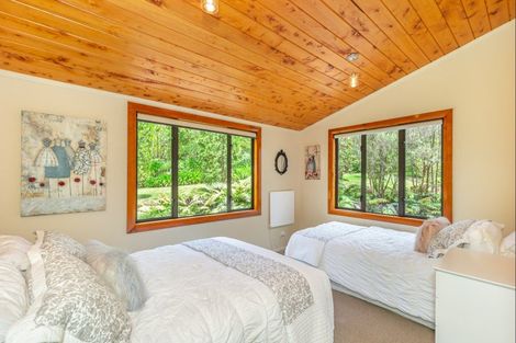 Photo of property in 34 Makahika Road, Levin, 5571