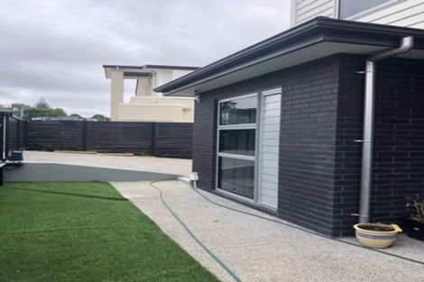 Photo of property in 5 Michael Richard Place, East Tamaki Heights, Auckland, 2016