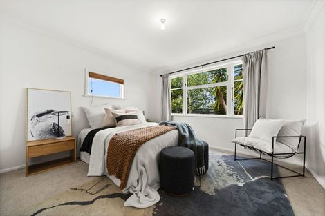 Photo of property in 12 Cambridge Road, Martinborough, 5711