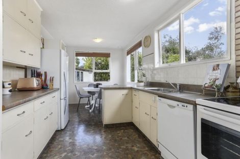 Photo of property in 18 Dalry Place, Mangere Bridge, Auckland, 2022