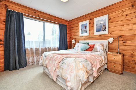 Photo of property in 2/29 Beach Road, Pahurehure, Papakura, 2113