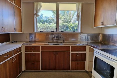 Photo of property in 34 Hamblyn Street, Strandon, New Plymouth, 4312