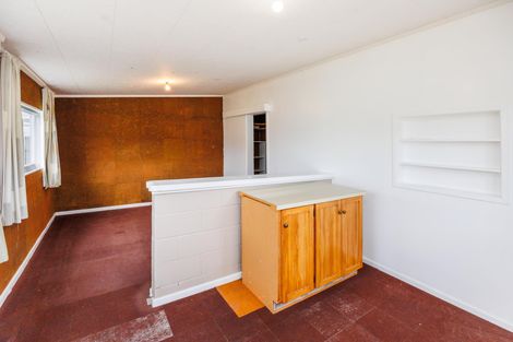 Photo of property in 4 Ellesmere Crescent, Highbury, Palmerston North, 4412
