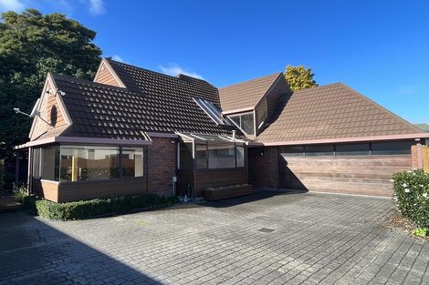 Photo of property in 9a Phoenix Avenue, Hokowhitu, Palmerston North, 4410