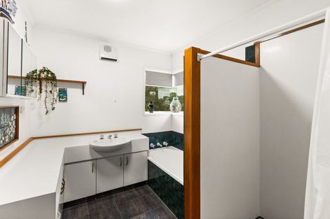 Photo of property in 14 Trigg Crescent, Taradale, Napier, 4112