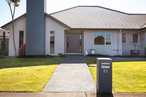 Photo of property in 25 Madison Street, Cambridge, 3434