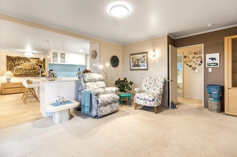 Photo of property in 4 Astor Place, Orewa, 0931