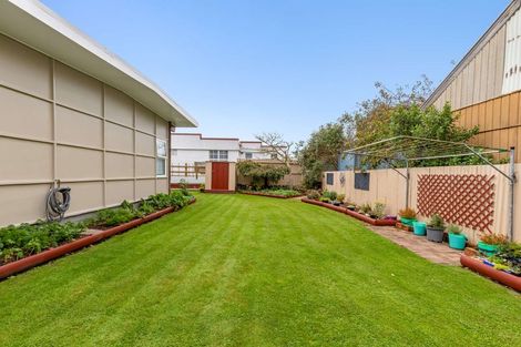 Photo of property in 65 Skerman Street, Marton, 4710