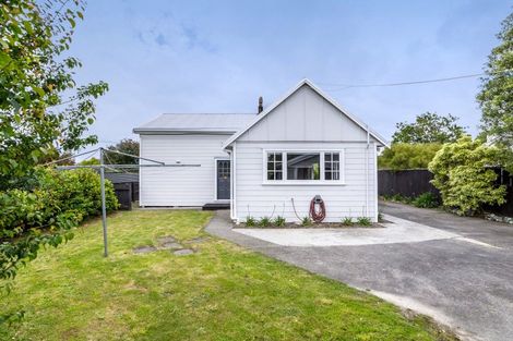 Photo of property in 10 Philip Street, Carterton, 5713