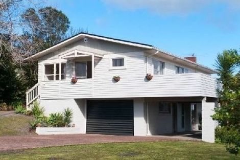 Photo of property in 27 Northumberland Avenue, Belmont, Auckland, 0622