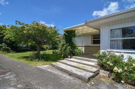 Photo of property in 12 Taverner Street, Carterton, 5713