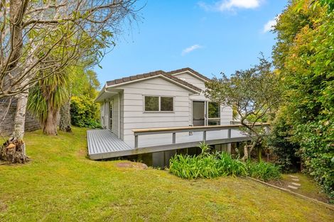 Photo of property in 1/14 Sunward Rise, Glenfield, Auckland, 0629