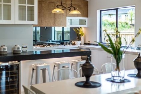 Photo of property in 36 Bounty Road, Long Bay, Auckland, 0630