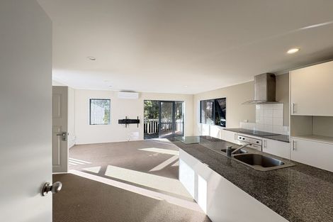 Photo of property in 86b Royal View Road, Te Atatu South, Auckland, 0610