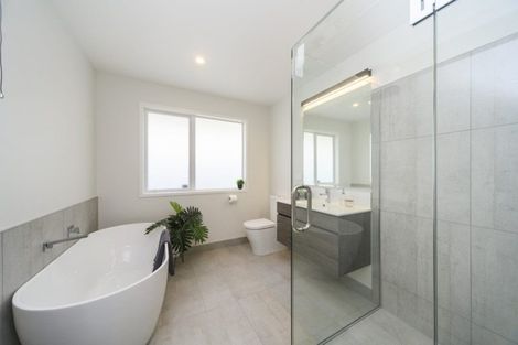 Photo of property in 74 Heretaunga Street, Palmerston North, 4414