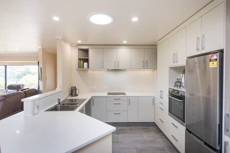 Photo of property in 32 Stoneleigh Lane, Aokautere, Palmerston North, 4471