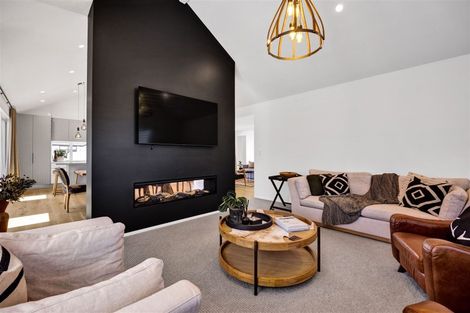 Photo of property in 30 Nadine Stanton Drive, Bell Block, New Plymouth, 4312