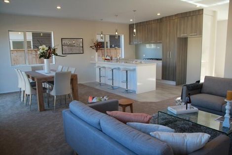 Photo of property in 16 Ballindrait Drive, Flat Bush, Auckland, 2019