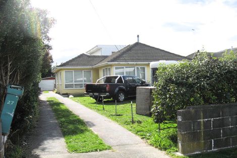 Photo of property in 27 Hinau Grove, Wainuiomata, Lower Hutt, 5014