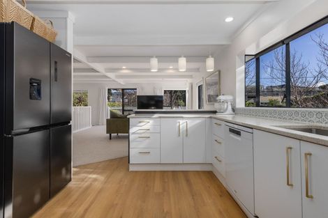 Photo of property in 300 Rosetta Road, Raumati Beach, Paraparaumu, 5032