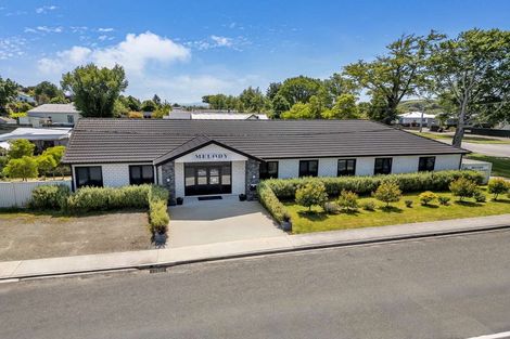 Photo of property in 71 Hokonui Drive, Gore, 9710