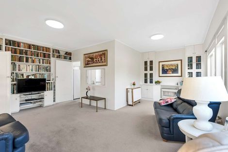 Photo of property in 84 Great North Road, Saint Johns Hill, Whanganui, 4500