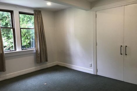 Photo of property in 56 Kelburn Parade, Kelburn, Wellington, 6012