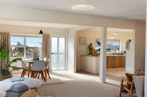 Photo of property in 1285 Papamoa Beach Road, Papamoa Beach, Papamoa, 3118