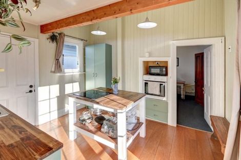 Photo of property in 37 Glenpark Avenue, Mornington, Dunedin, 9011