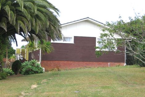 Photo of property in 19 Kirby Street, Glendene, Auckland, 0602