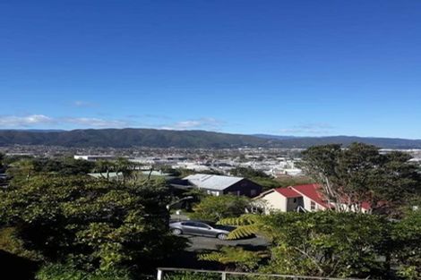 Photo of property in 28 City View Grove, Harbour View, Lower Hutt, 5010